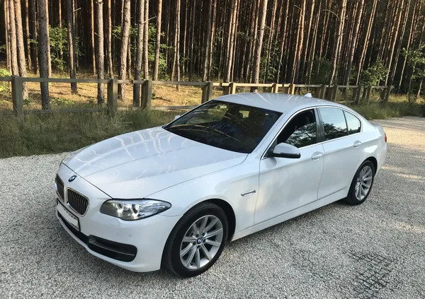 bmw seria 5 łódzkie BMW Seria 5 cena 60800 przebieg: 228000, rok produkcji 2016 z Skierniewice